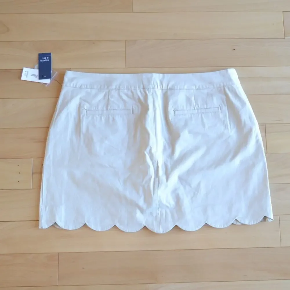 Crown & Ivy Scalloped Khaki Shorts Size 16 Caroline - Picture 4 of 4